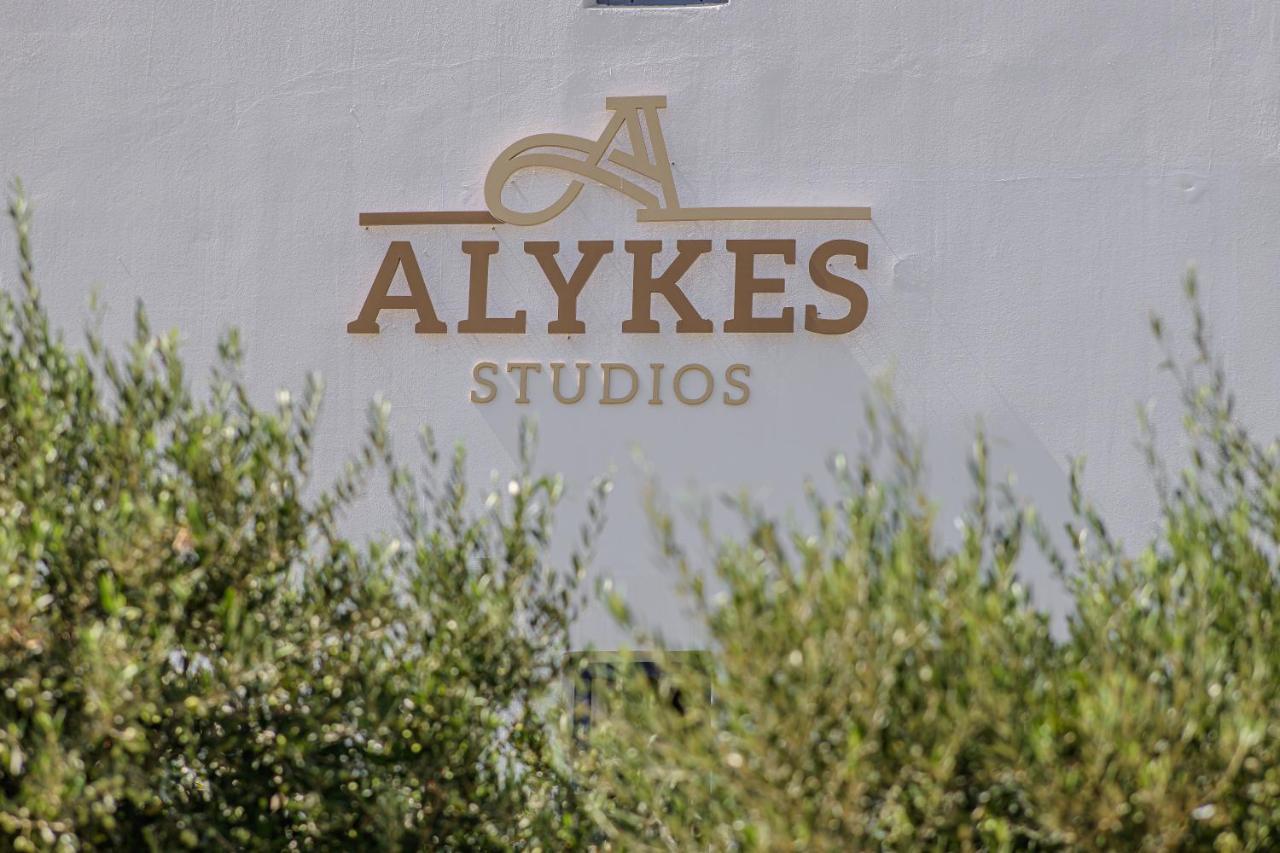 Alykes Studios & Suites Айос-Прокопіос Екстер'єр фото
